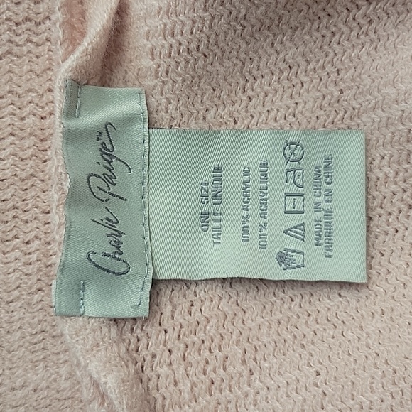 Pink poncho with ruffles - Picture 5 of 5